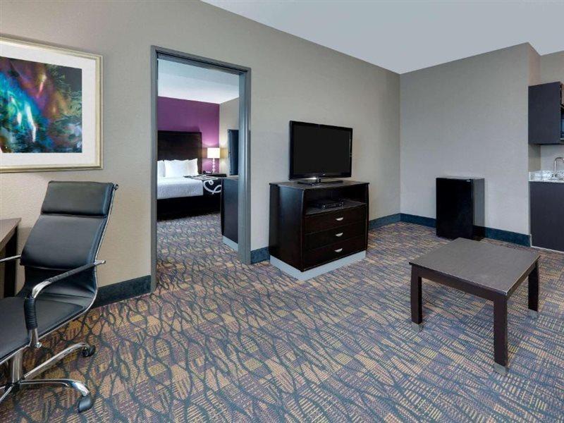 Hotel La Quinta By Wyndham Jourdanton - Pleasanton Exterior foto