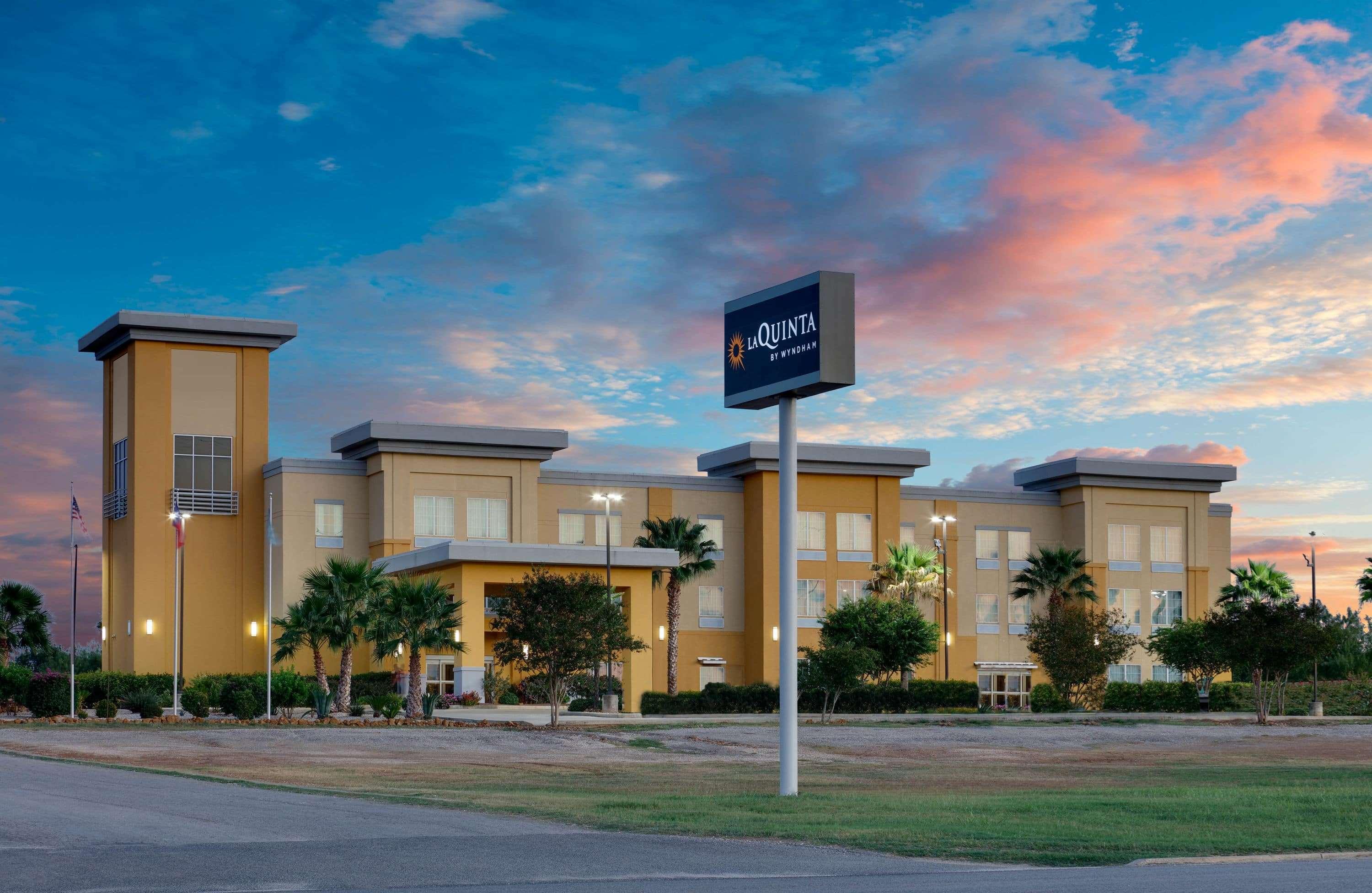 Hotel La Quinta By Wyndham Jourdanton - Pleasanton Exterior foto